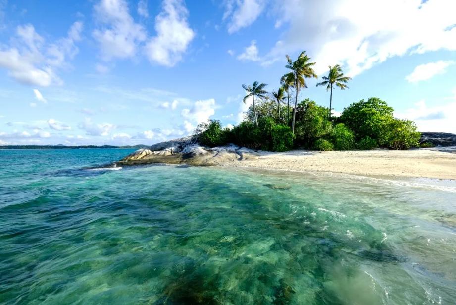 🌏 عطلة عائلية في إندونيسيا – تجربة متكاملة لا تُنسى